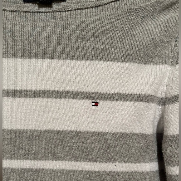 Grey and white striped Tommy Hilfiger sweater - Picture 2 of 4